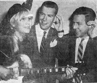 mags with silvertone guitar