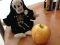 Death_airportapple2014